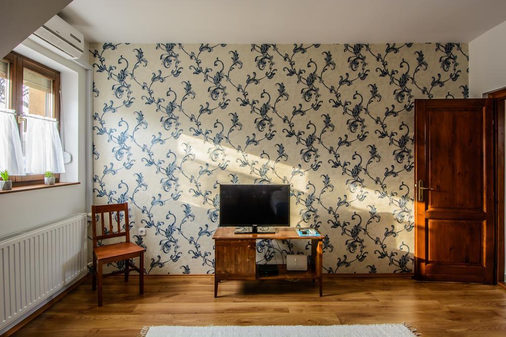Toszkana Apartman Eger Exterior foto
